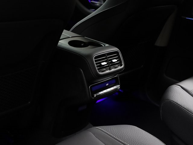 2026 Mercedes Benz GLS 450 4MATIC photo 15