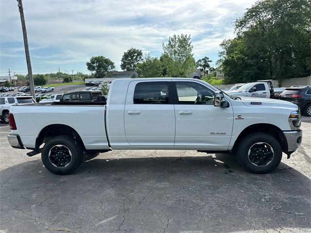 2025 Ram 2500 Laramie photo 4