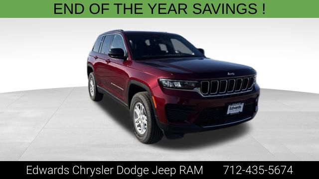 2025 Jeep Grand Cherokee Laredo's photo