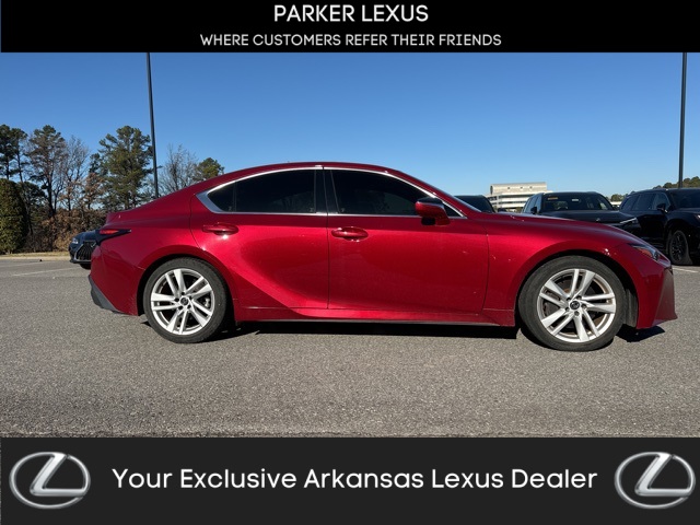 2023 Lexus IS 300's photo