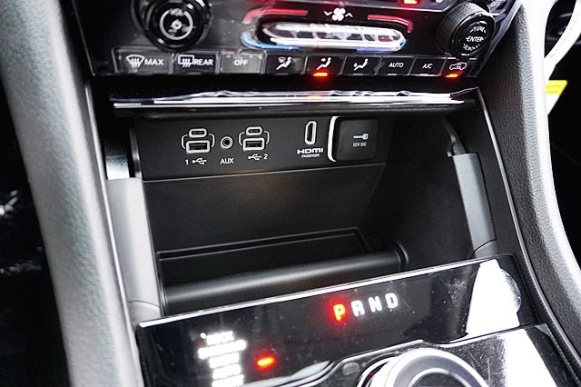 New 2023 Diamond Black Crystal Pearl-Coat Exterior Paint Jeep 4xe image 39