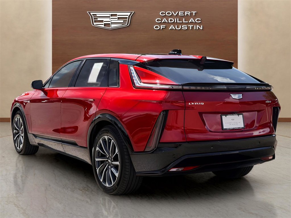2024 Cadillac Lyriq Sport photo 3