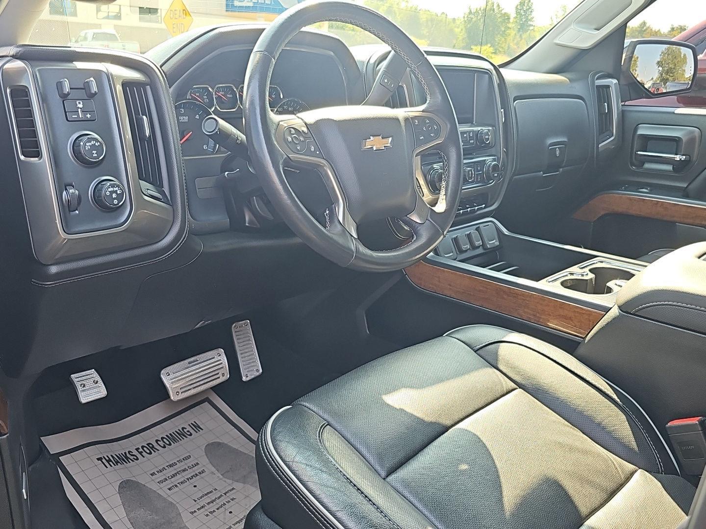 2018 Chevrolet Silverado 1500 High Country photo 4