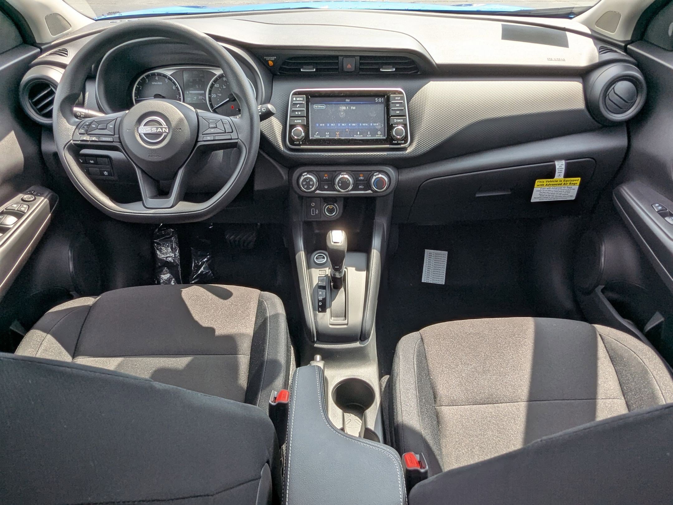 2025 Nissan Kicks Play S photo 18