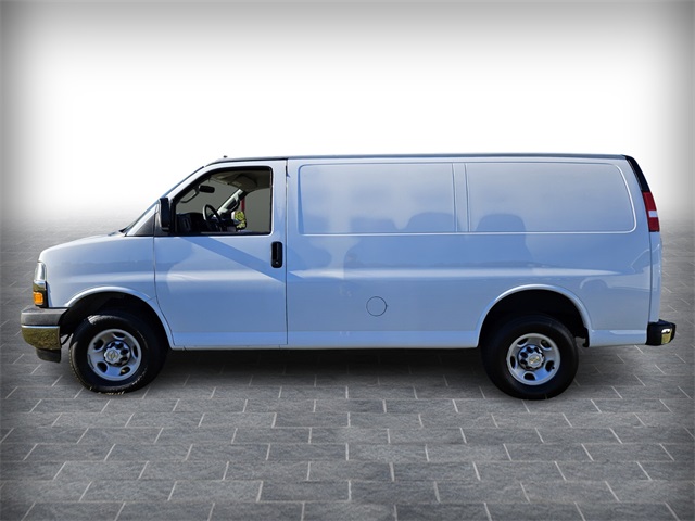 2023 Chevrolet Express 2500 Work Van photo 3