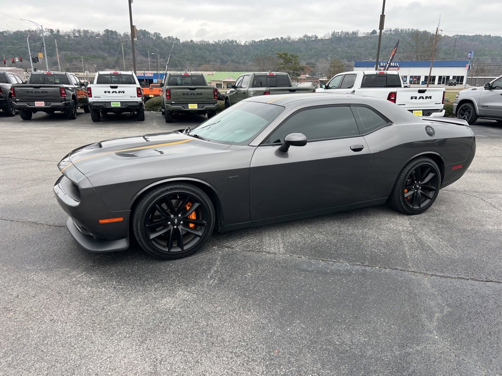 2022 Dodge Challenger GT's photo