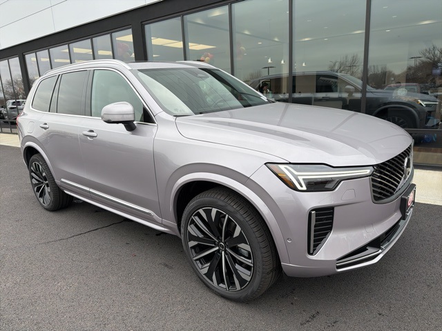 2026 Volvo XC90 Plus's photo