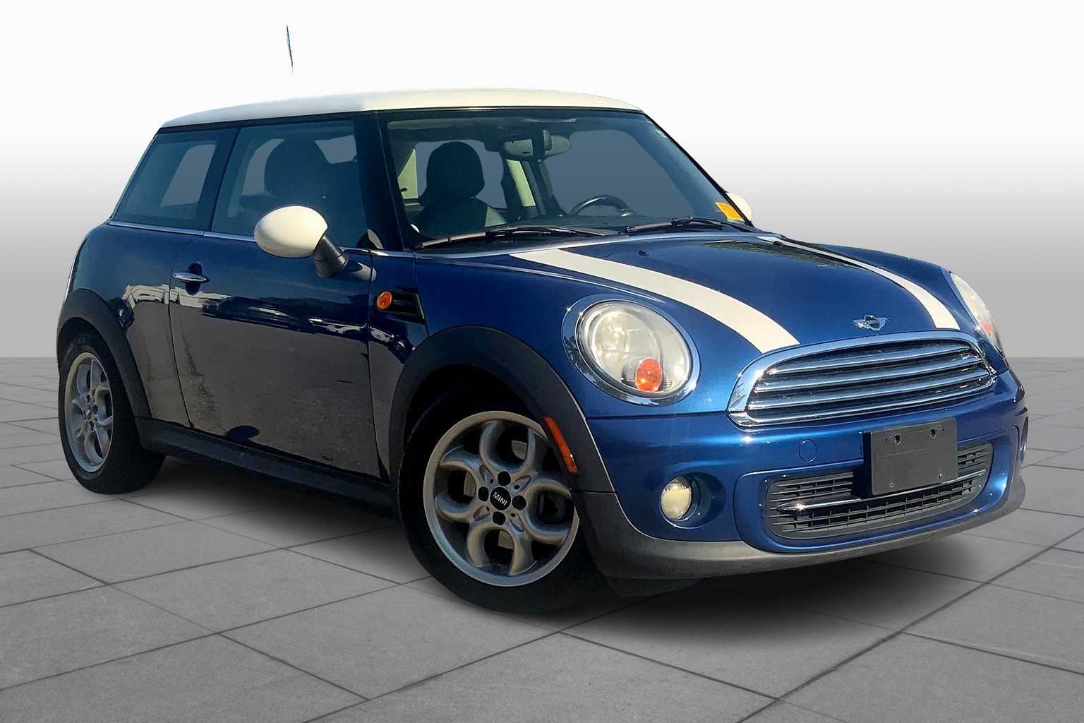 Used 2013 MINI Cooper Base with VIN WMWSU3C59DT678947 for sale in Kansas City