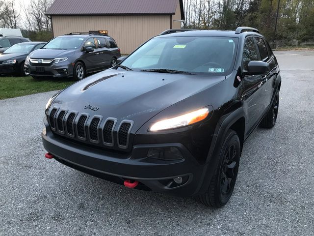 2018 Jeep Cherokee Trailhawk photo 4