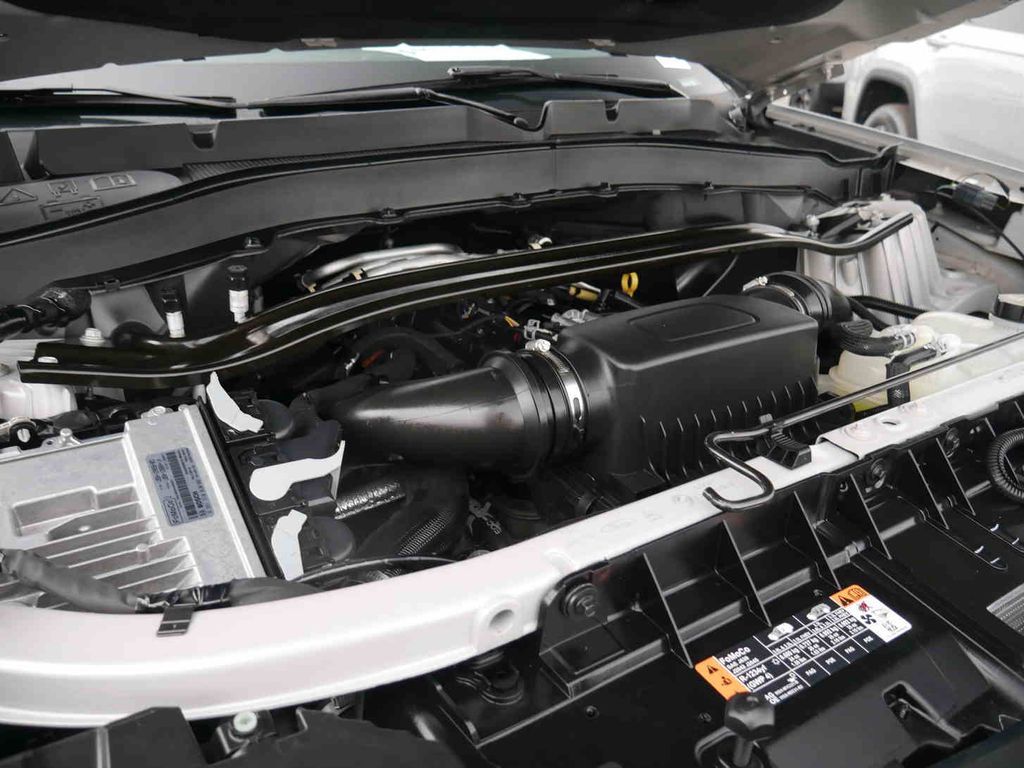 2024 Ford Explorer ST photo 10