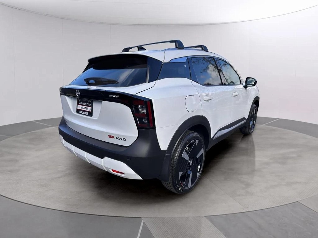 2026 Nissan Kicks SR photo 3