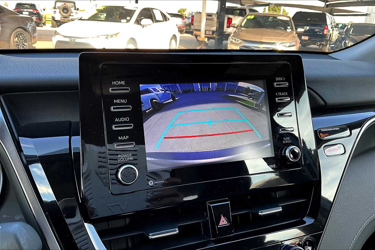 2024 Toyota Camry SE photo 25