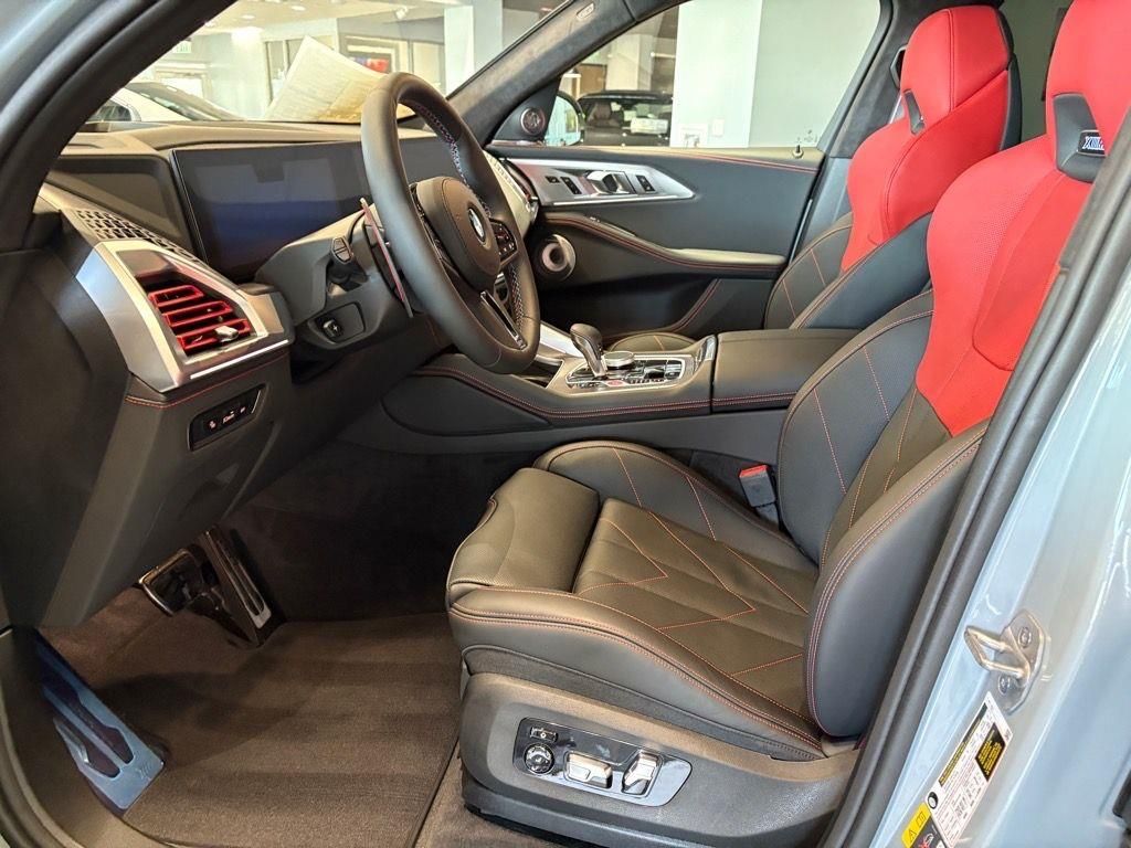 2025 Bmw XM Label Red photo 4