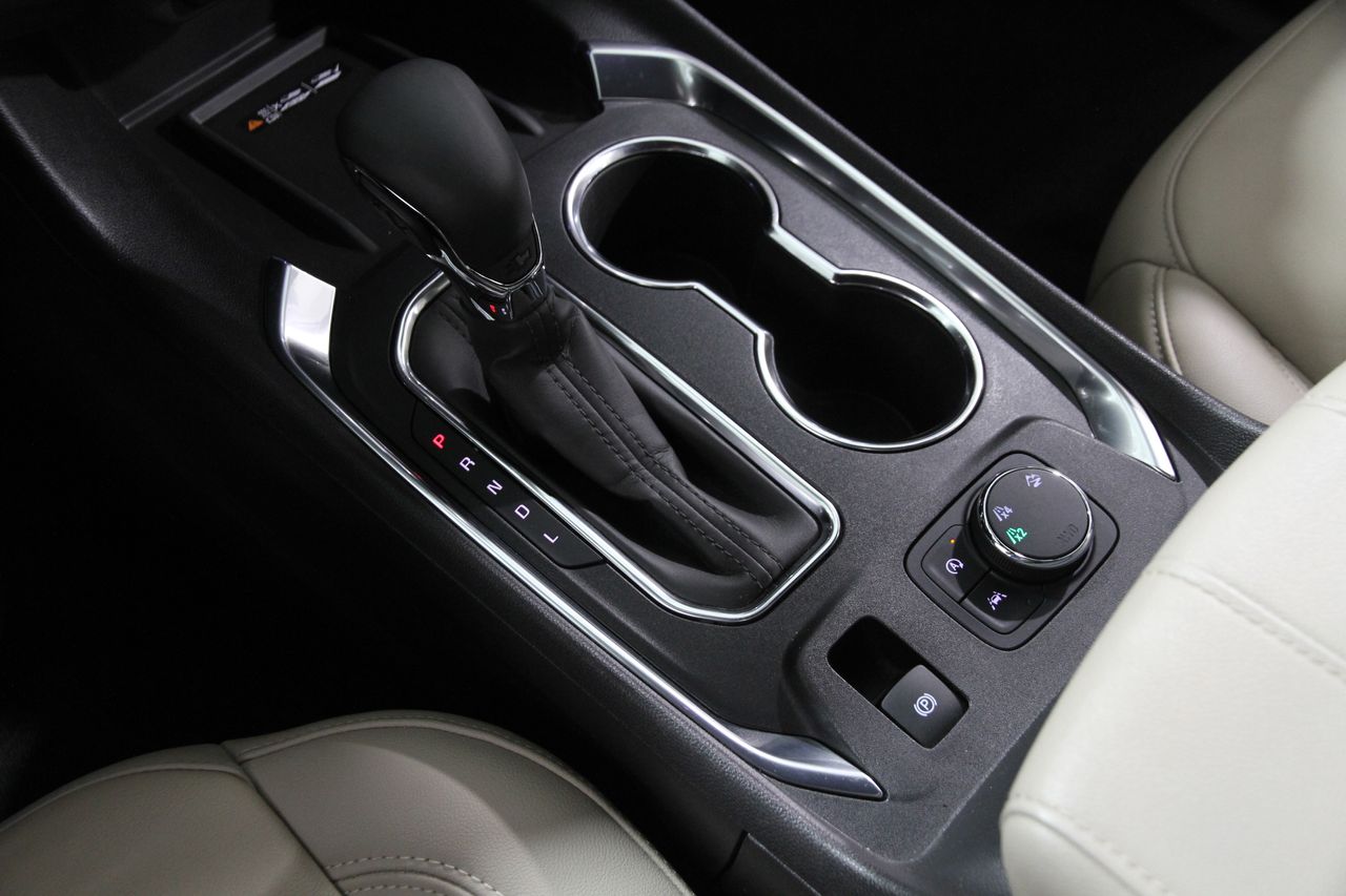 2023 Chevrolet Traverse Leather photo 15