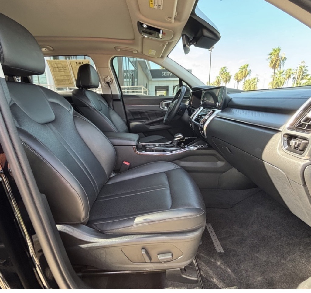 2023 Kia Sorento SX photo 19
