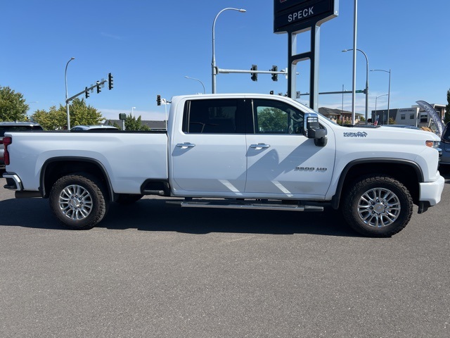 2020 Chevrolet Silverado 3500HD High Country photo 2