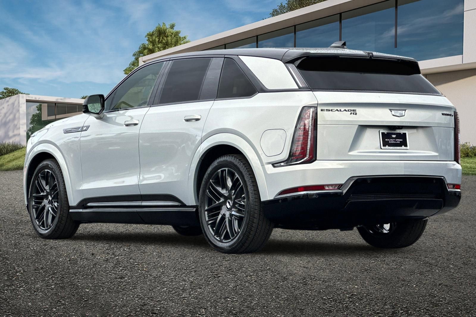 2025 Cadillac Escalade IQ Sport photo 4