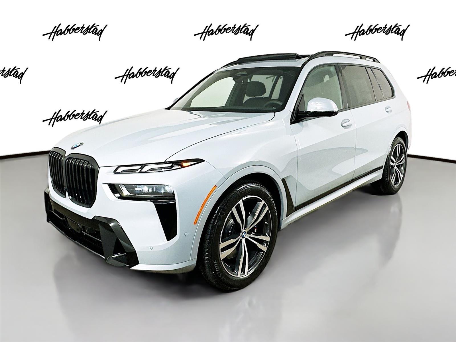 2026 BMW X7 40i's photo
