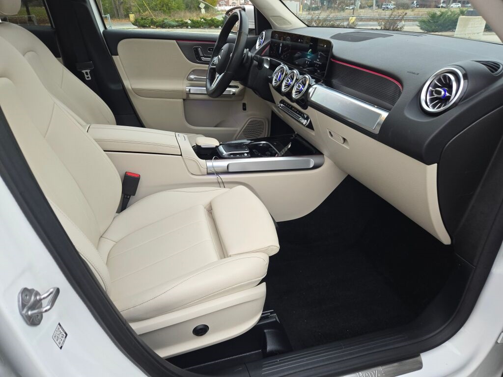 2021 Mercedes Benz GLB 250 4MATIC photo 3