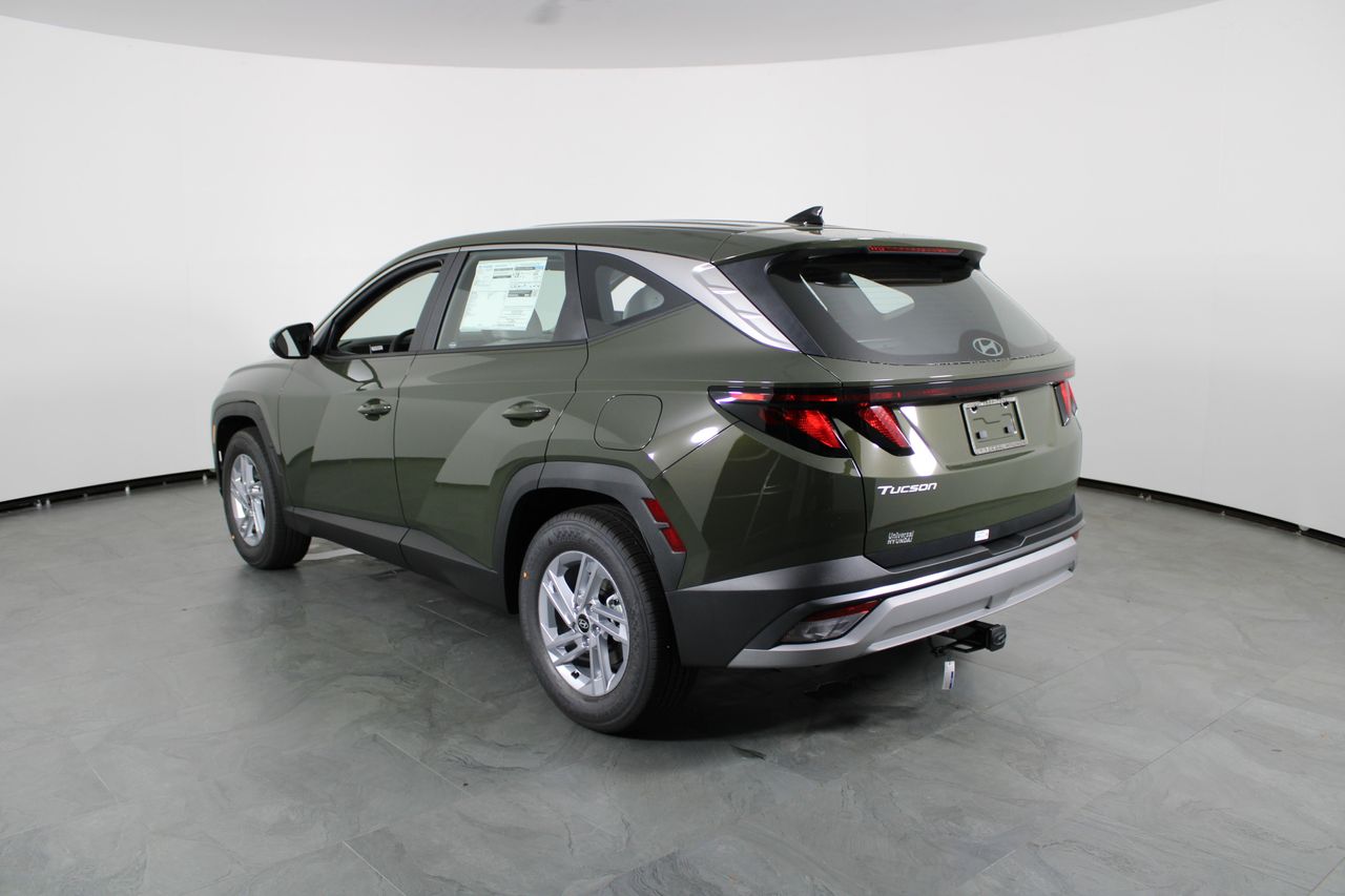2026 Hyundai Tucson SE photo 2