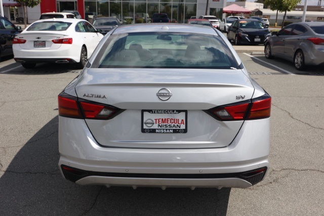 2023 Nissan Altima 2.5 SV photo 4