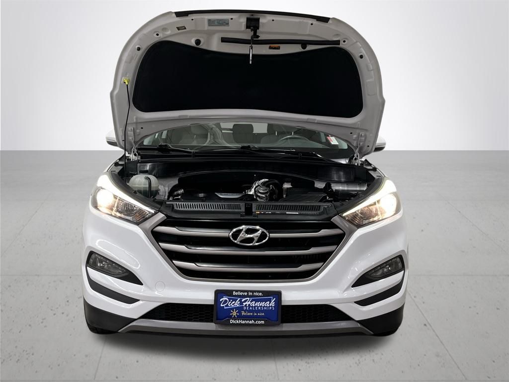 2016 Hyundai Tucson Sport photo 4