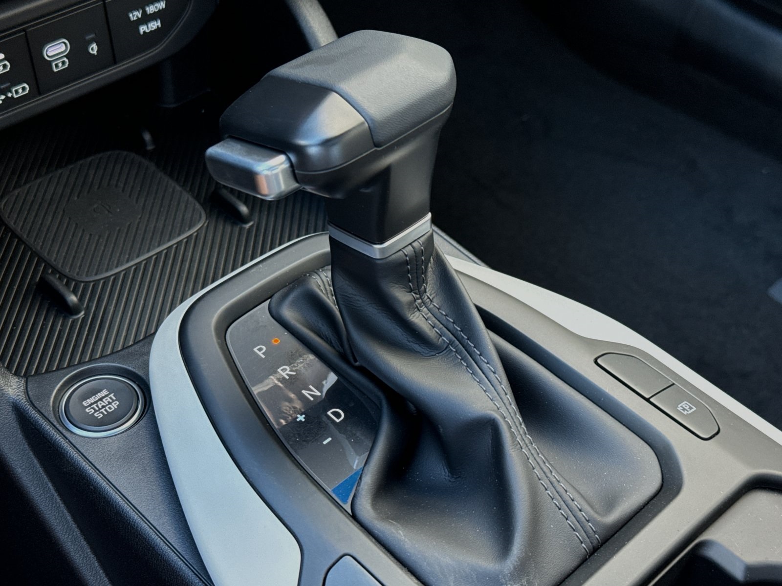 2025 Kia K4 GT-Line photo 23