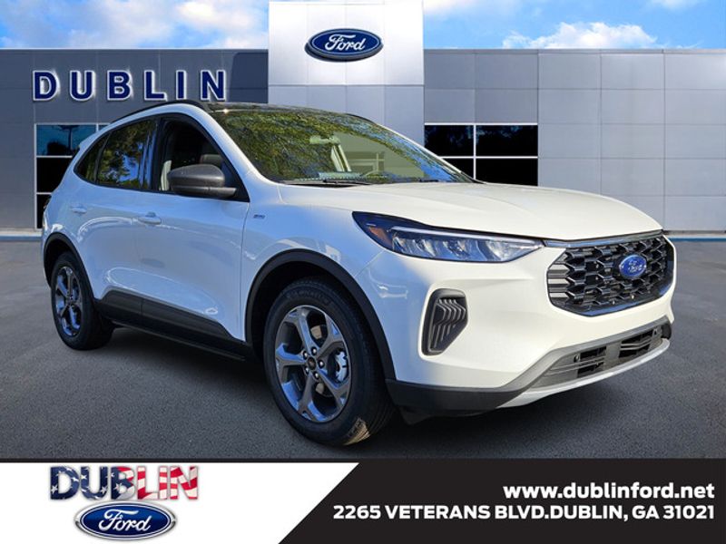 2026 Ford Escape ST-Line's photo