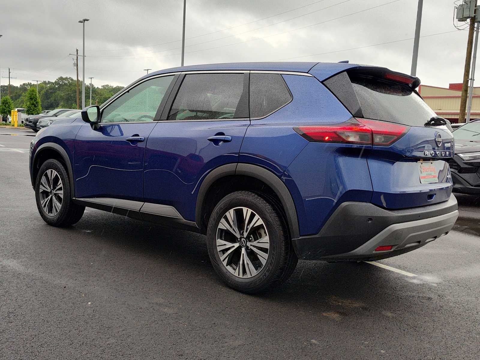 2023 Nissan Rogue SV photo 4