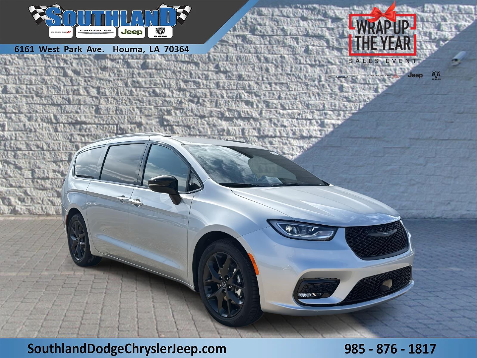 2026 Chrysler Pacifica Select's photo