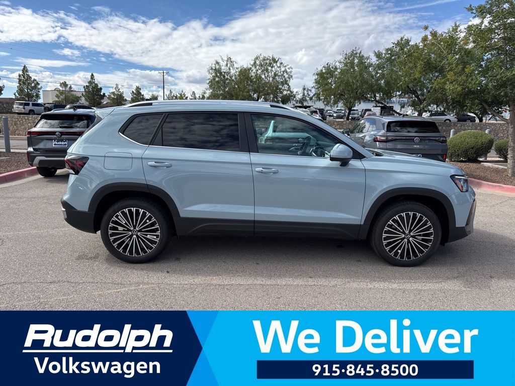 2025 Volkswagen Taos SE photo 5