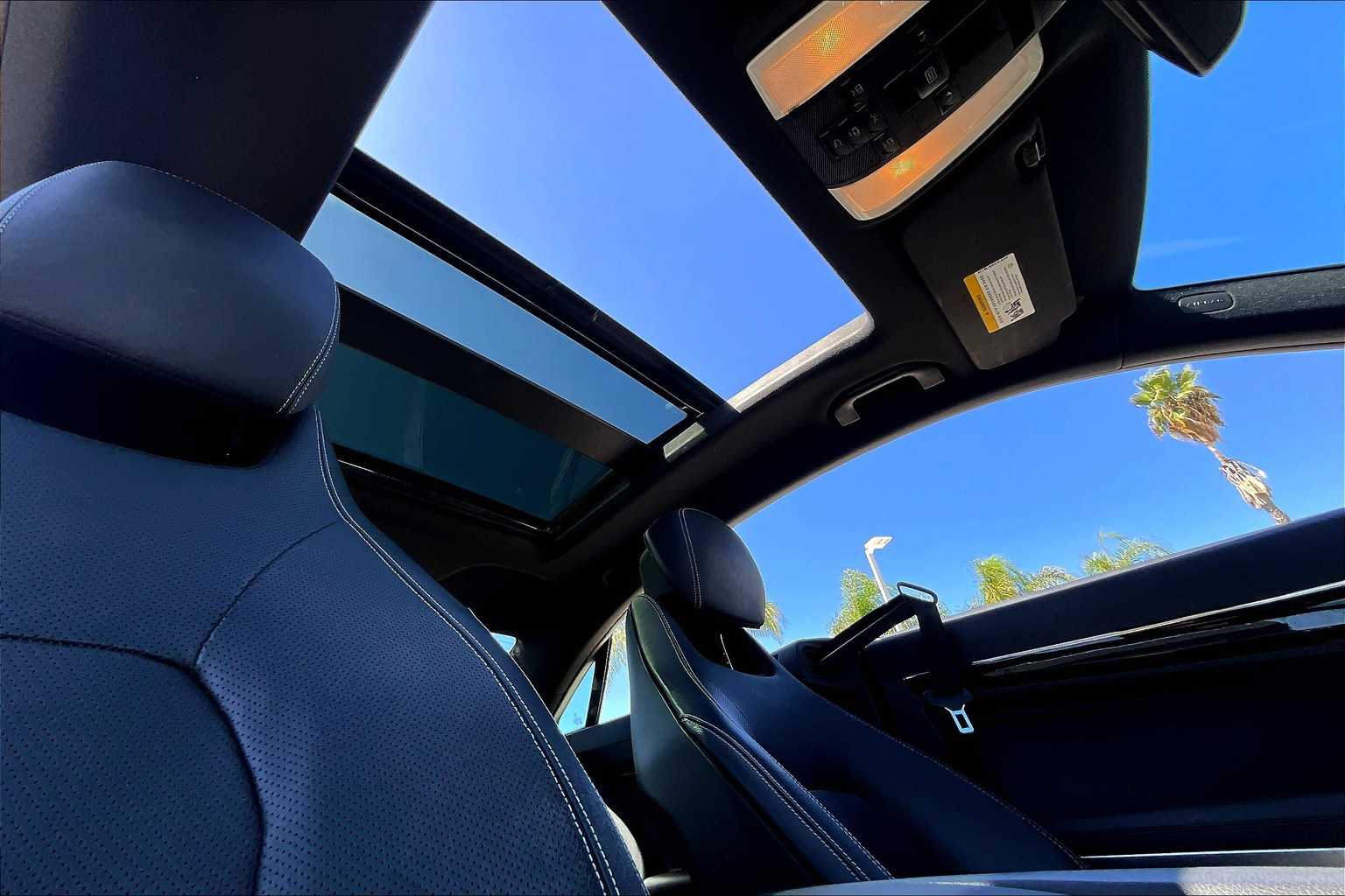 2013 Mercedes Benz E 550 photo 12