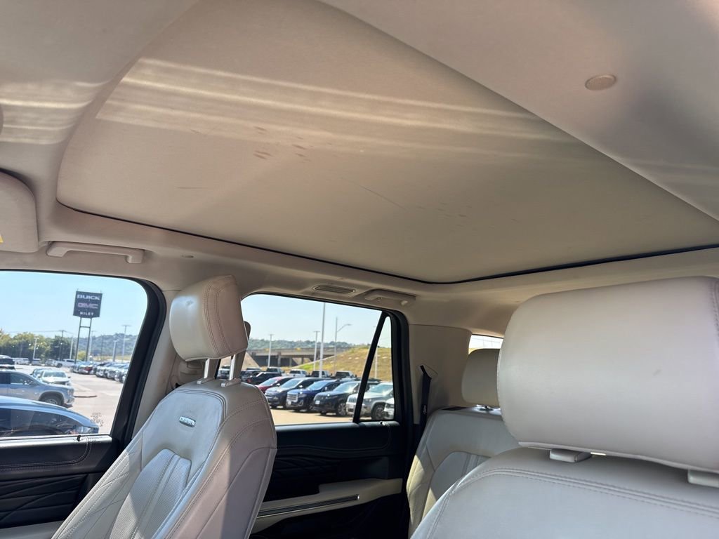 2020 Ford Expedition MAX Platinum photo 14