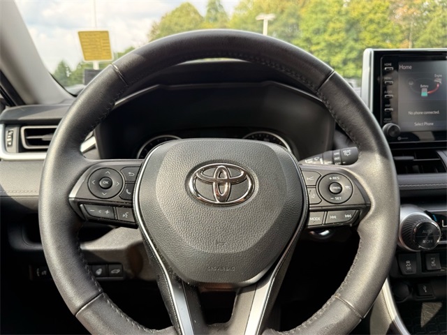 2021 Toyota RAV4 Hybrid XLE photo 13