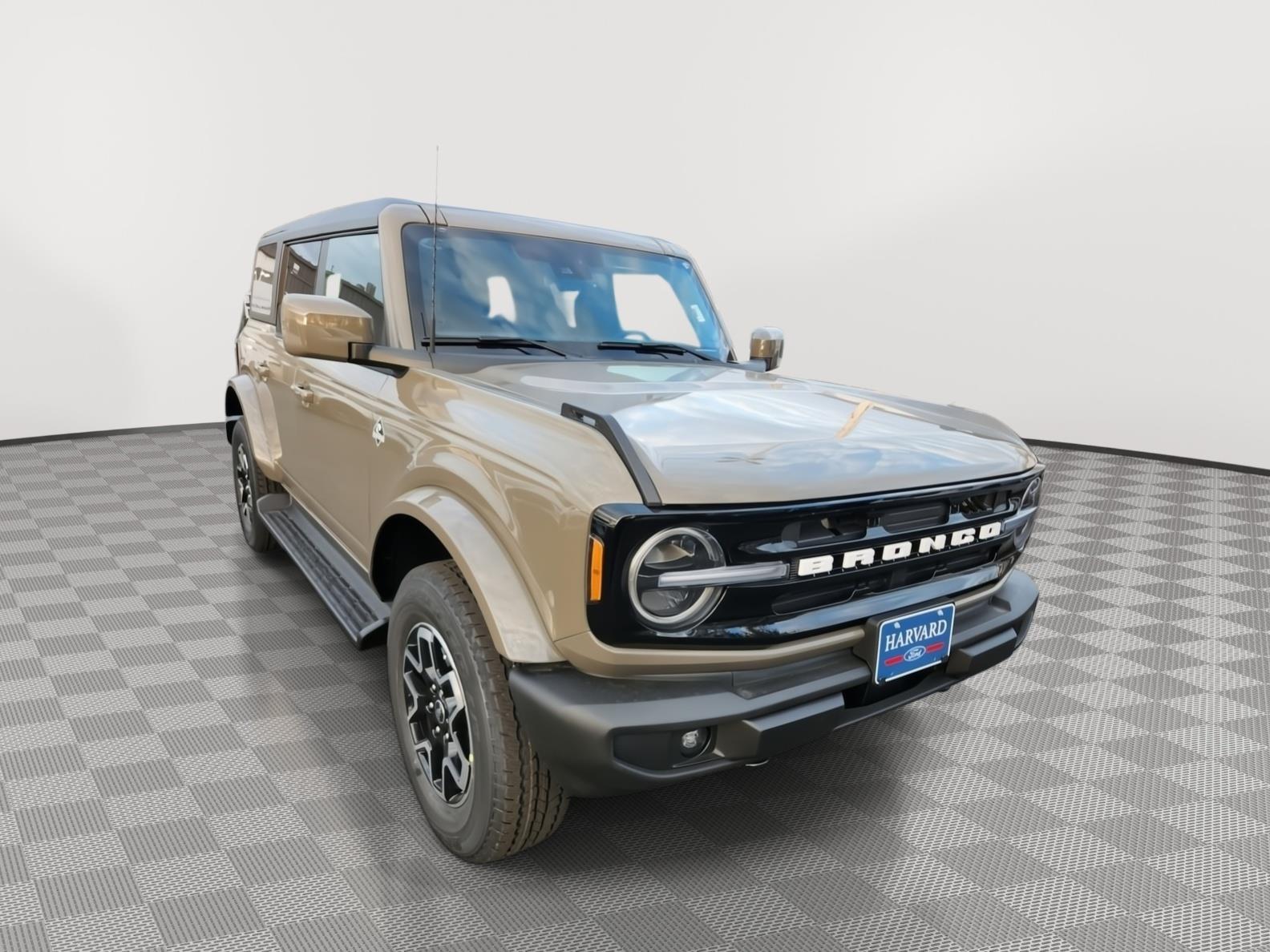 2025 Ford Bronco 4-Door Outer Banks's photo