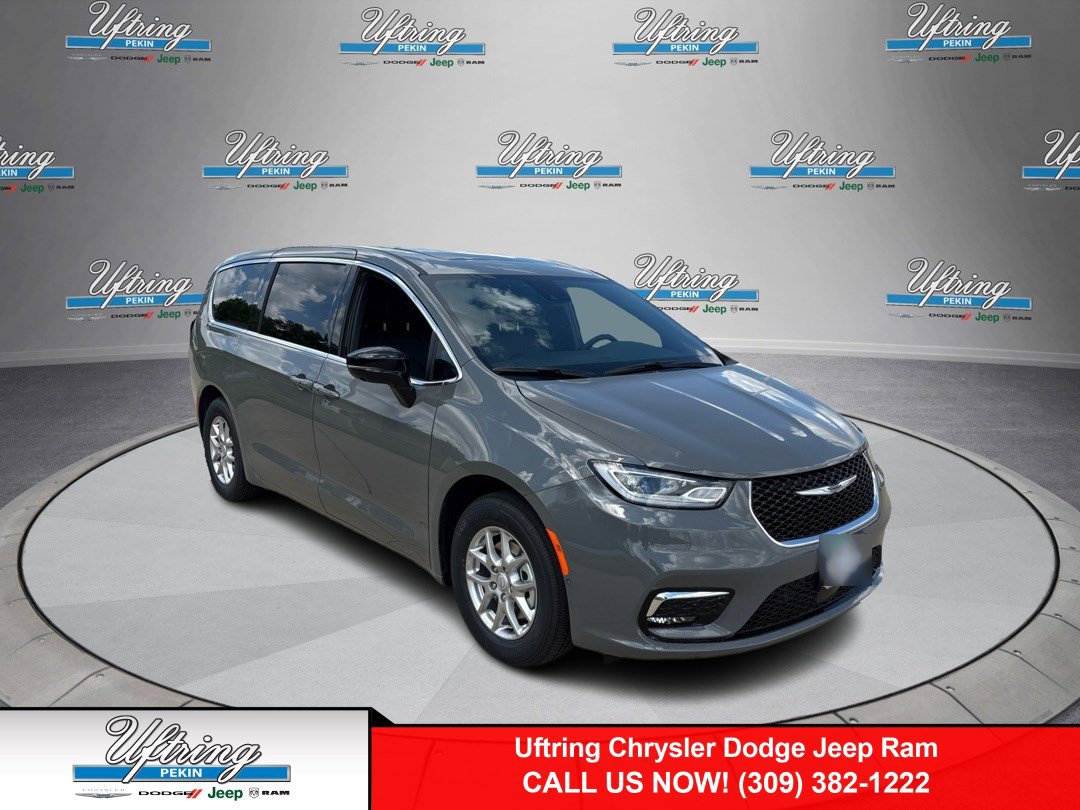 2025 Chrysler Pacifica Select's photo