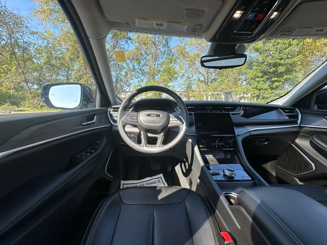2023 Jeep Cherokee 4xe photo 15