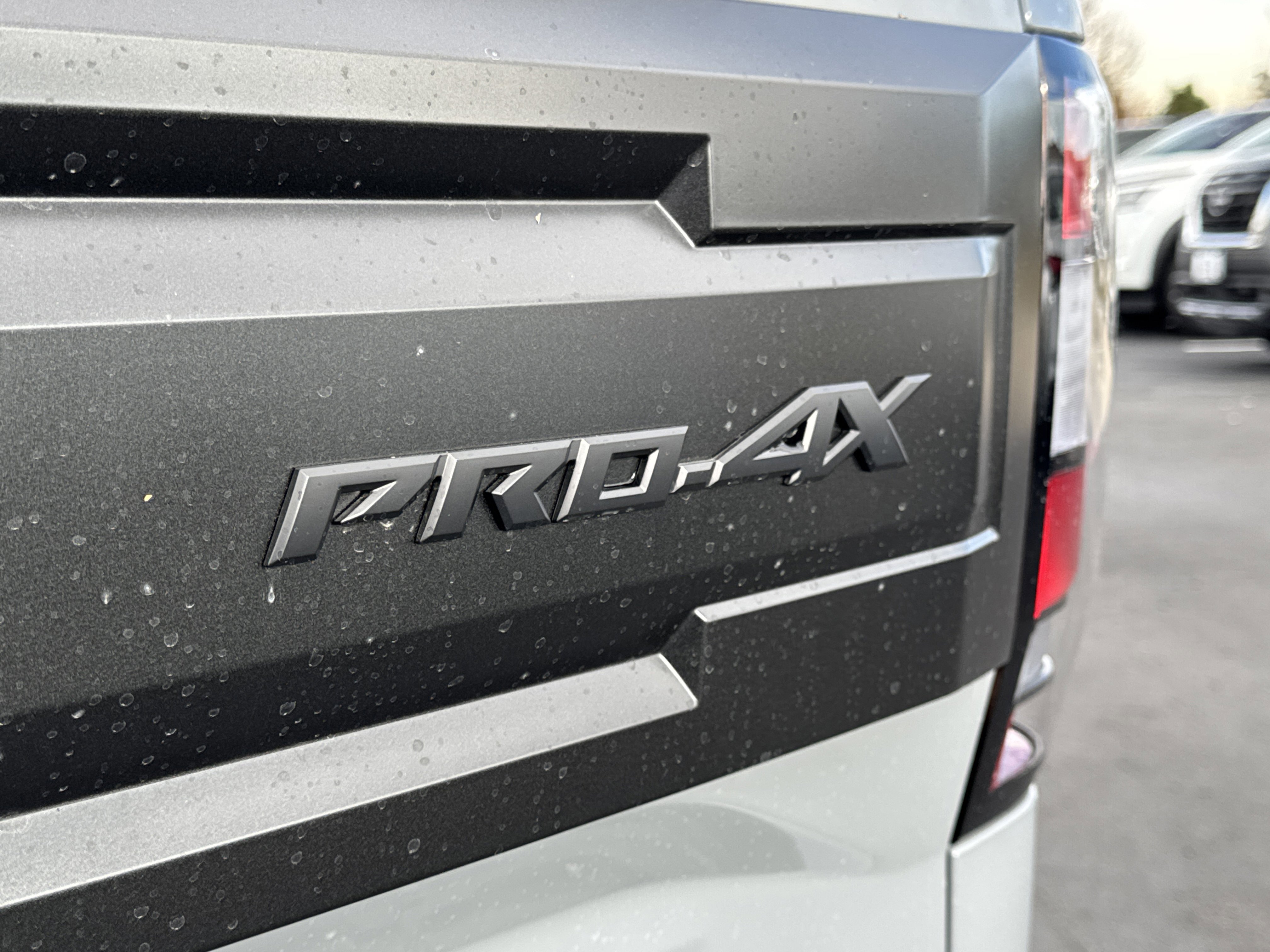 2026 Nissan Frontier PRO-4X photo 2