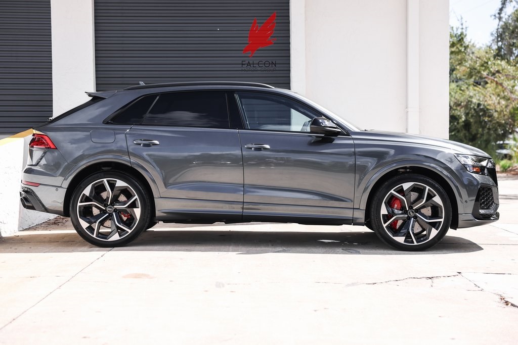2023 Audi RS Q8 Base's photo