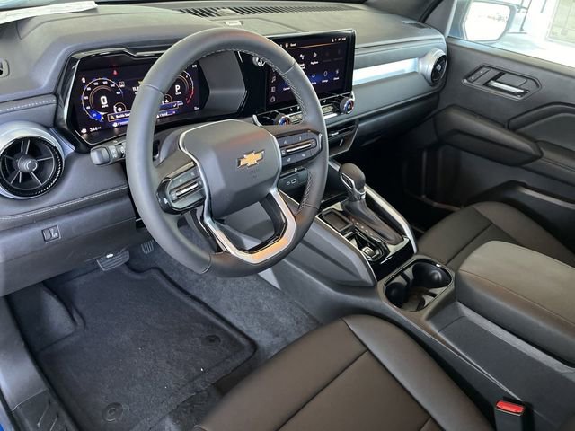 2024 Chevrolet Colorado LT photo 3
