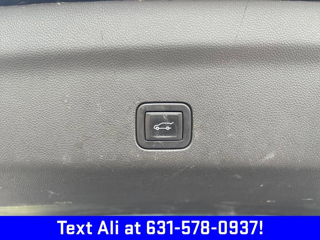 2021 Chevrolet Suburban Premier photo 33