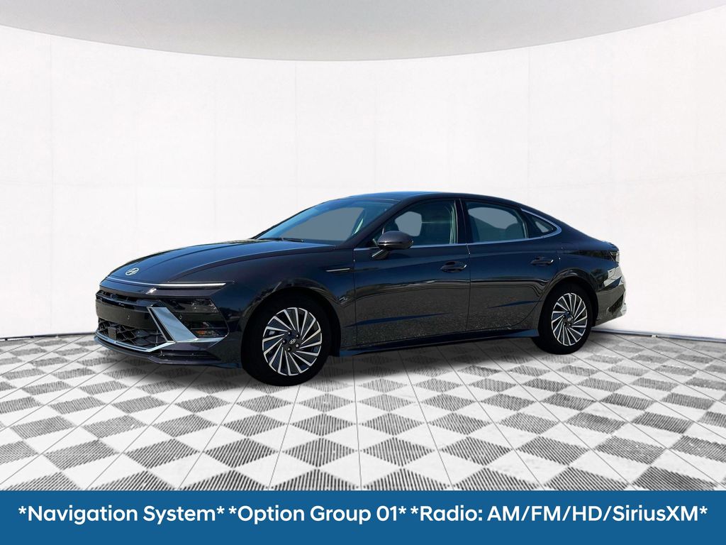 2025 Hyundai Sonata Hybrid Limited photo 2