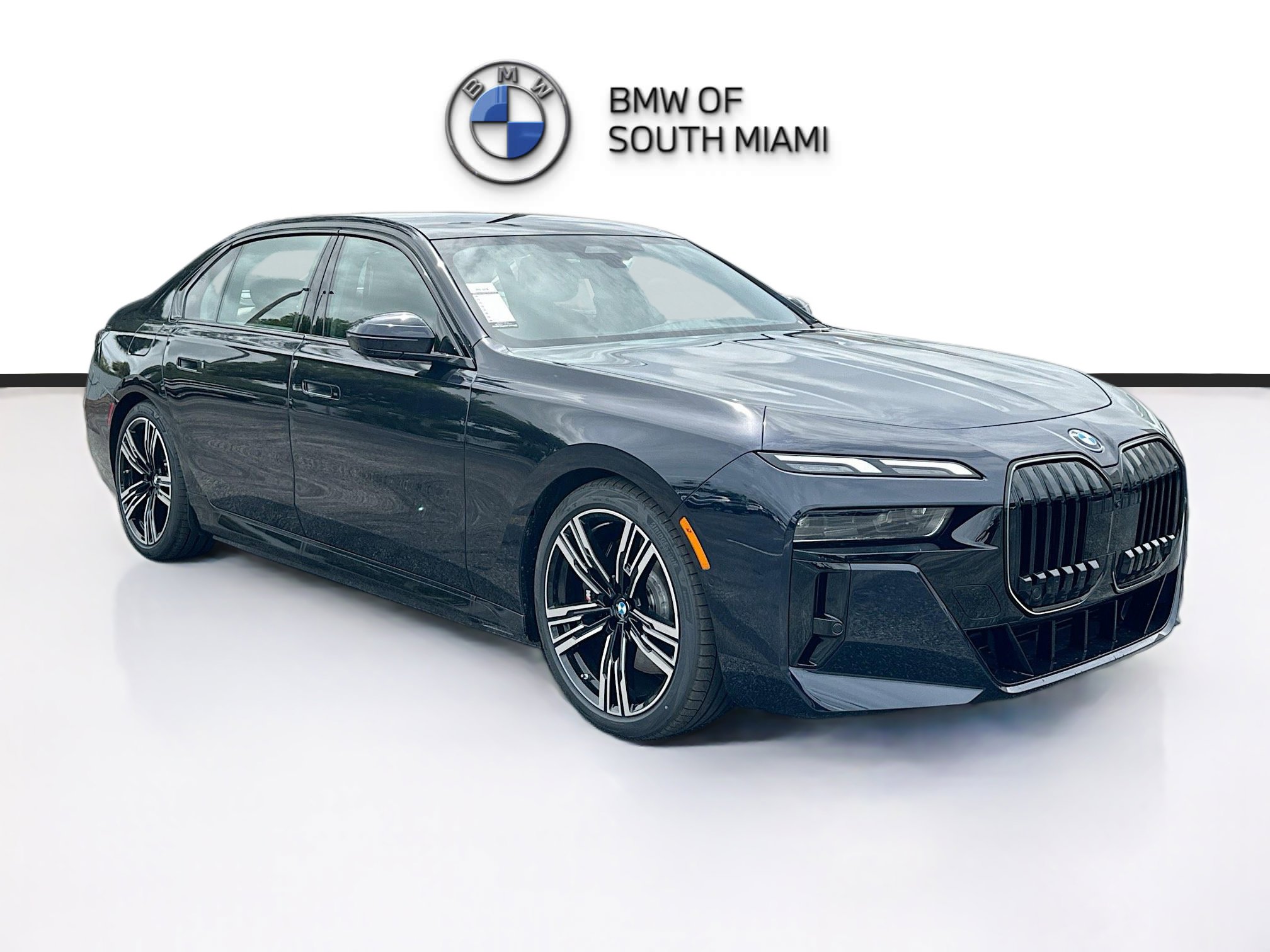 2026 BMW 7 Series 750e's photo