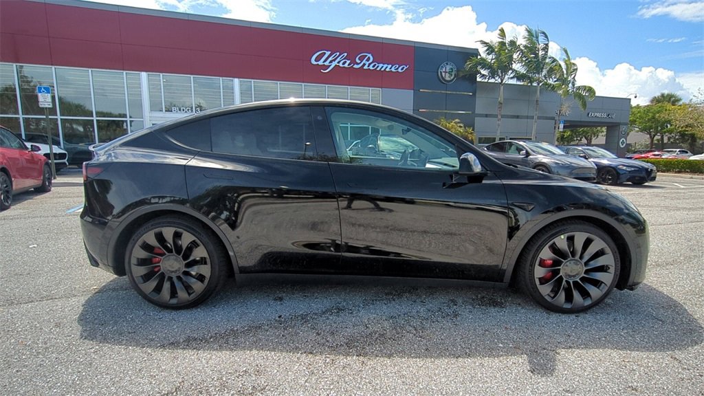 2022 Tesla Model Y Performance photo 2