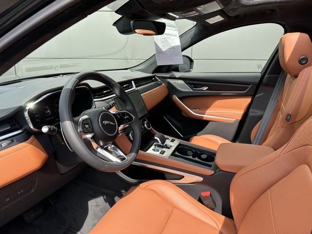 2026 Jaguar F-PACE P250 R-Dynamic S photo 13
