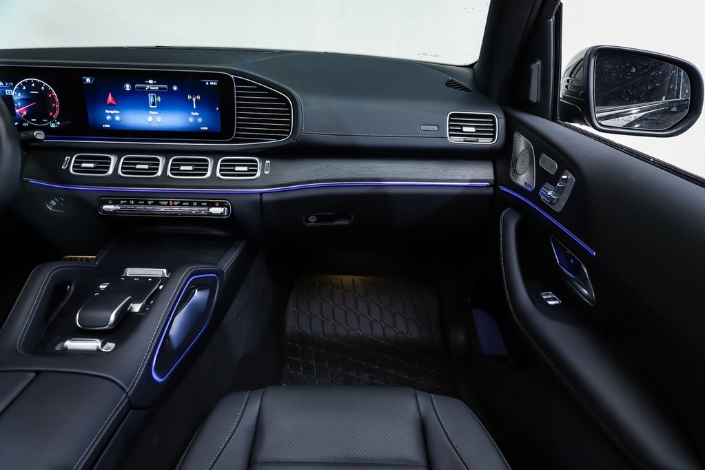 2026 Mercedes Benz GLS 450 4MATIC photo 19