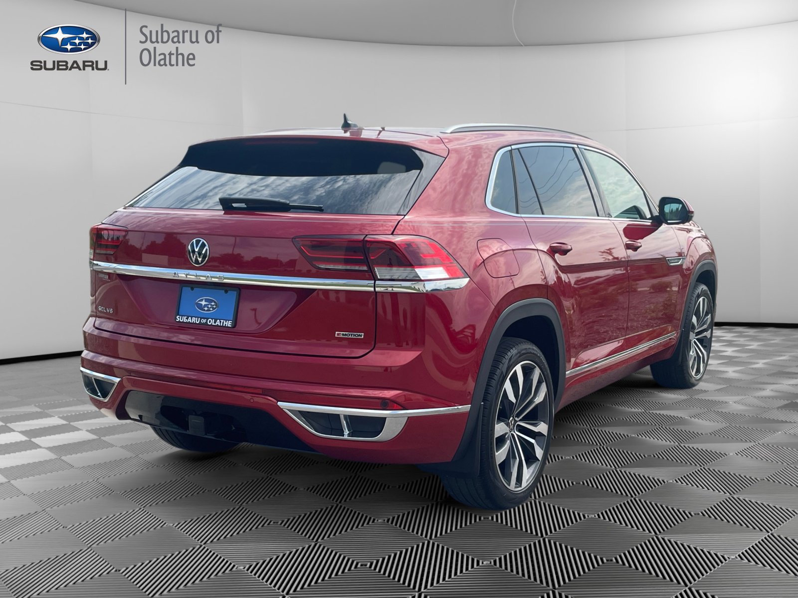 2021 Volkswagen Atlas Cross Sport V6 SEL Premium R-Line photo 4