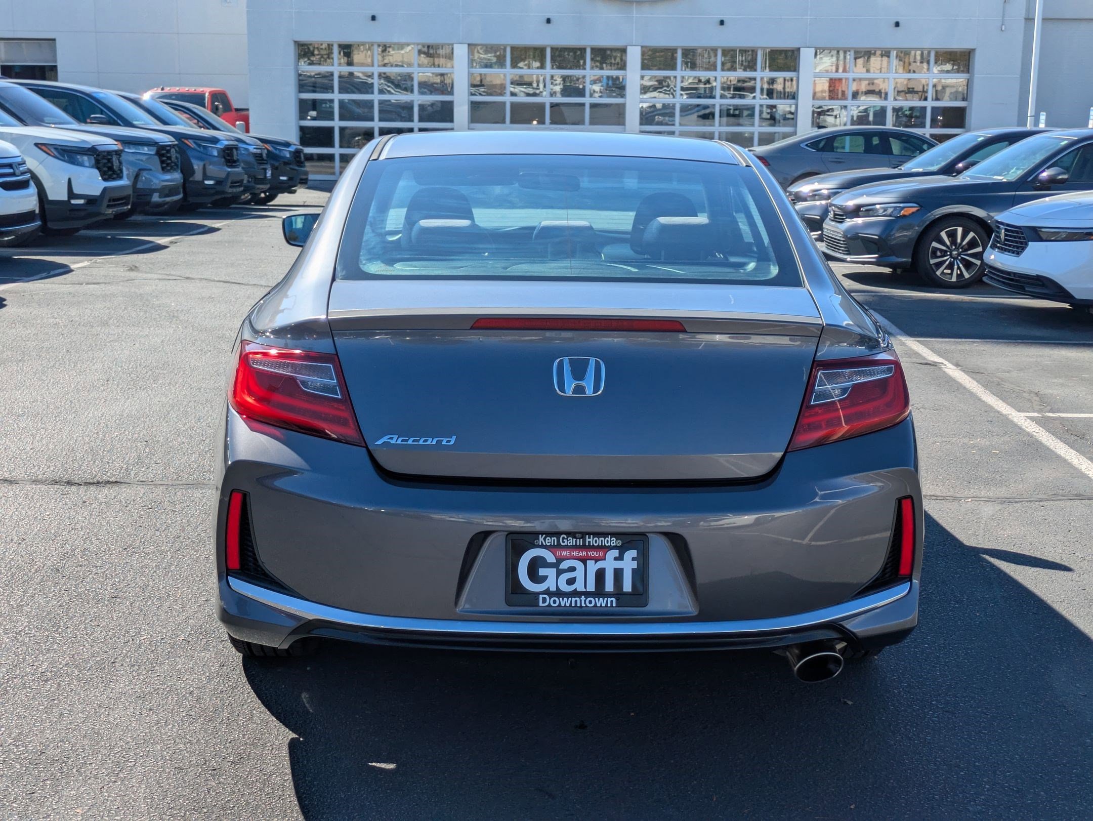 2016 Honda Accord photo 4