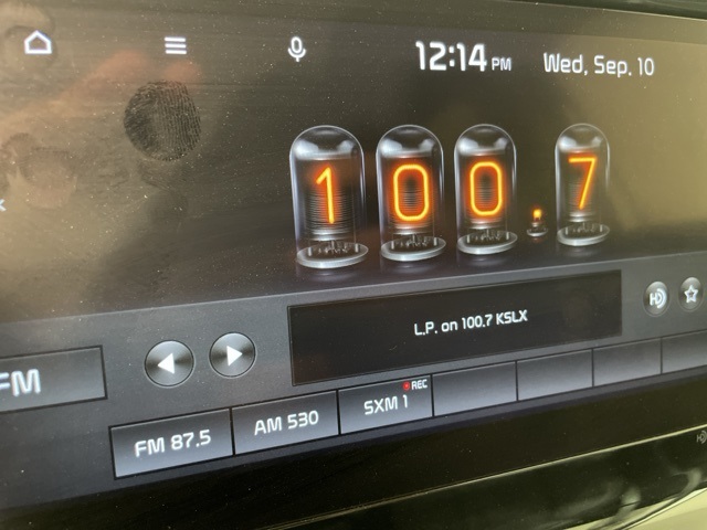 2022 Kia Sorento Hybrid S photo 24
