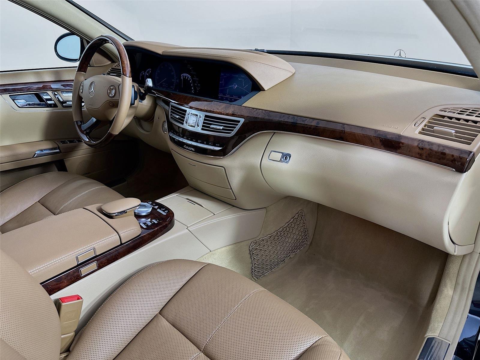 2009 Mercedes Benz S 4MATIC photo 29